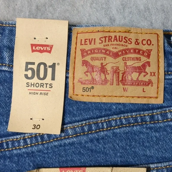 New Levi’s 501 Hand Distressed High Rise Cutoff Denim Shorts Men's size 30 - Picture 5 of 8